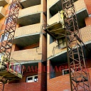 Мачтовый подъемник ТЭМЗ ПМГ г/п-1000 кг платформа с лотком фото 9